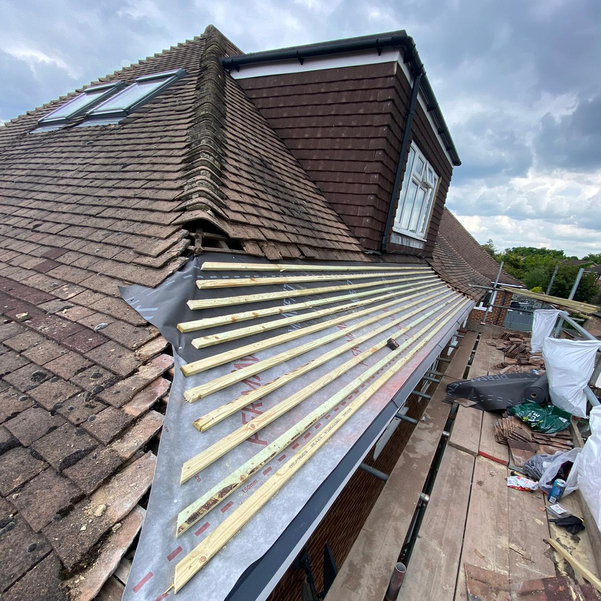 Advantages of zinc roof slates Roofing and roof repairs